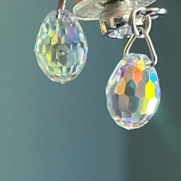 Swarovski Aurora Borealis style earrings - Picture 15 of 16